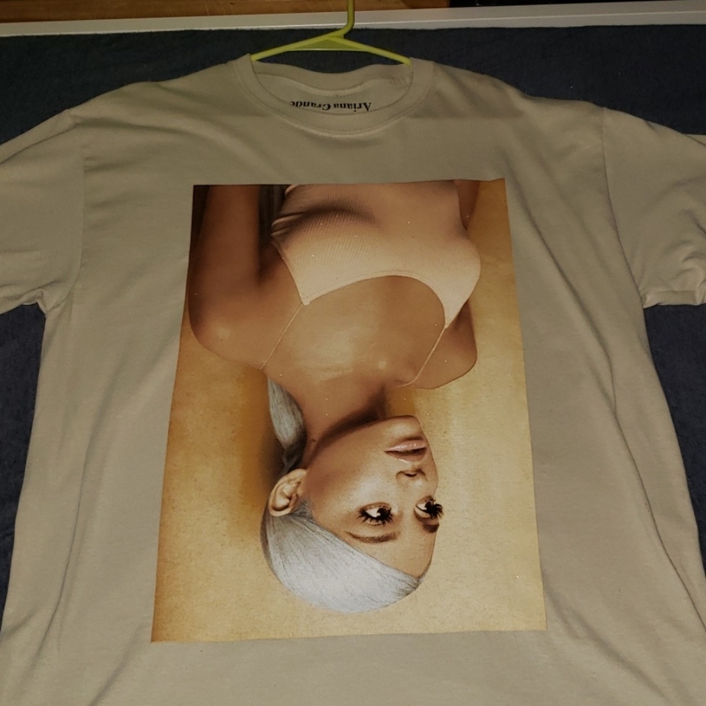 Ariana Grande T-Shirt